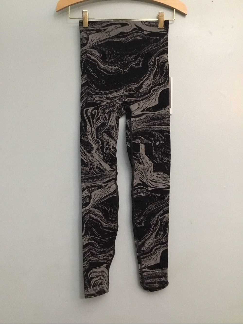 Athleta Black & Gray Marble-Print Leggings size XXS